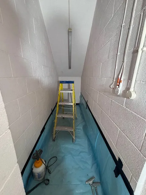 HSE-licensed asbestos gasket strip-out in SW4
